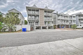 Couple’s Retreat w/ Balcony in Surfside Beach! - Interior