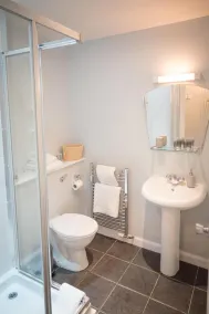 Glenarch House - Badezimmer