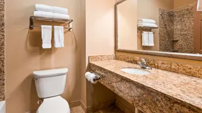 Best Western Plus Kenedy Inn - Badezimmer