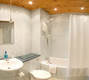 Sonas Guesthouse - Baño