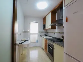 Cozy Apartment near Beach - Privat køkken