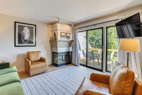 4 MI to Lake Galena: TH w/ Indoor Pool & Views! - Interior