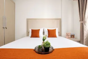 Warm And Homey 2Br Apartment Podomoro Golf View - Værelse