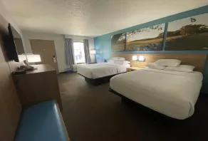 Days Inn & Suites by Wyndham York - Chambre