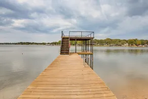 Private Dock & Yard! Modern Getaway in Mabank - Interiør