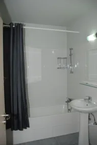 Christabelle Hotel Apartments - Bathroom