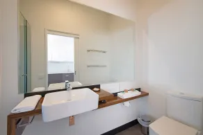 Seafarers Getaway - Bathroom
