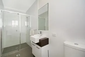 Cooroy Luxury Motel Apartments - Badeværelse