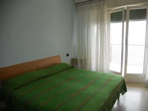 Apartments "solaria 1 & 2 Ospedaletti Ligure by Sanremo Italian Riviera - Zimmer
