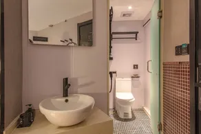 Iforest Hongkou Football Stadium - Bathroom