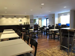MainStay Suites St Louis Airport - Restaurant
