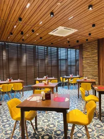 Ginger Mumbai, Goregaon - Restaurant