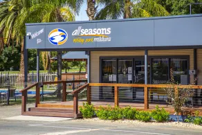 All Seasons Houseboats - Rezeption