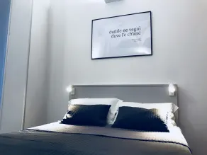 Genova Suite Art - Zimmer