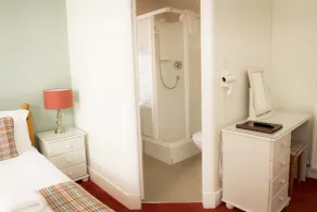 The Royal Oak Hotel - Bathroom
