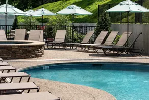 The Grand at Bedford Village Inn - Pool