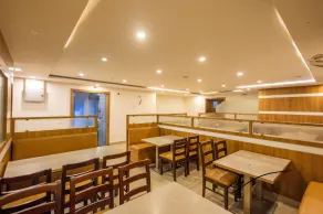 Suraksha Stay Brookfield  - Ristorante