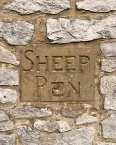 Farmyard Inn - Room