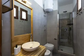 Poseidon Residence - Bathroom