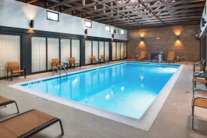 Courtyard Hartford Cromwell - Piscine