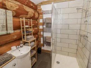 Douglas Cabin at Salford Court Farm Fishing Cabins - Salle de bain