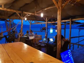 Captain Morgan Hostel Lake Coatepeque - Restaurant