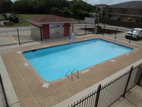 Motel 6-San Antonio, TX - South IH-10 East - Pool