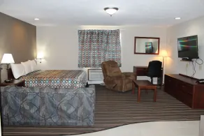 Super 8 by Wyndham Missouri Valley - Zimmer
