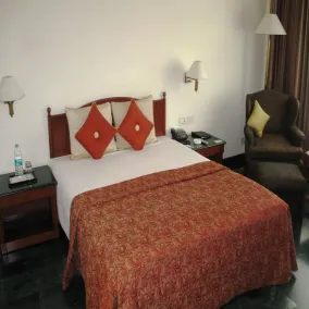 La Place Sarovar Portico - Room