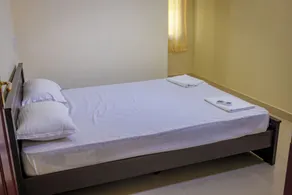 Ganesh Home Stays - Chambre
