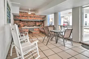 Ground Floor Unit: 10 Miles to Myrtle Beach - Intérieur