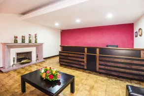Hotel Portales Del Campestre - Reception