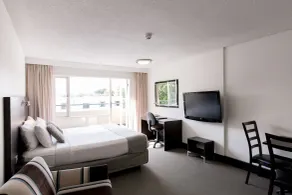St Ives Apartments - Room