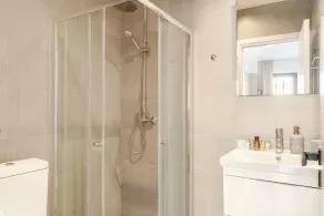 Yamas Urban Living Olympia Suites - Badeværelse