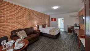 Country Gardens Motor Inn - Habitación