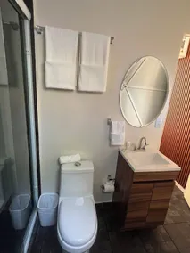 Lol-ha Glamp - Baño