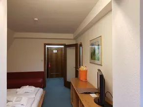 Kinder- und Familienhotel Nockalm - Habitación