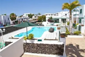 Apartamentos las Acacias - Piscina