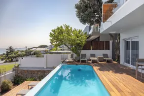 Finchley Guesthouse in Camps Bay - Piscine