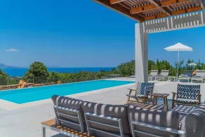 Carpe Diem Villa - Luxurious, 1,5km From The Beach - Pool