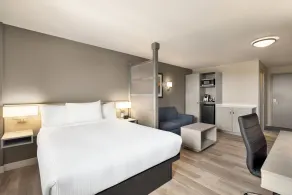 Microtel Inn & Suites by Wyndham Boisbriand - Chambre