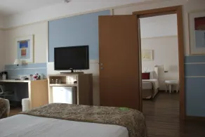 Comfort Suites Londrina - Room