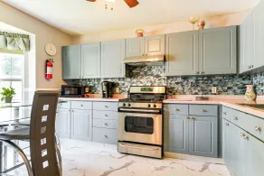 11 Mi to Dtwn Aberdeen: Spacious Townhome! - Interiör