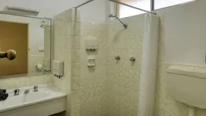 Junee Motor Inn - Baño