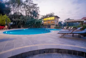 Hotel Jungle Crown - Pool