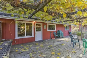 Willow Creek Hideaway w/ Deck, 1 Mi to River! - Interiør