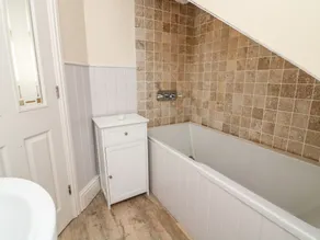 Mayflower, 9 Coronation Road - Salle de bain