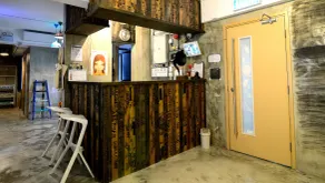 Hop Inn - Réception