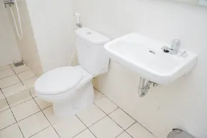 Cozy Living 2BR at M-Town Residence Apartment - Bathroom