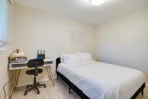 Cozy Minneapolis Home w/ Air Hockey, Near Downtown - Rum